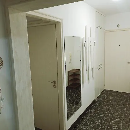 арена 5+1 човека Appartement Burgas